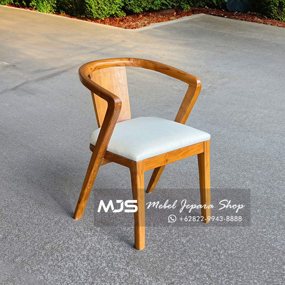 kursi makan cafe kayu jati ssandaran lengkung